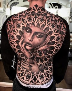 A tattoo like this was definitely not easy to do but the time was worth it 4