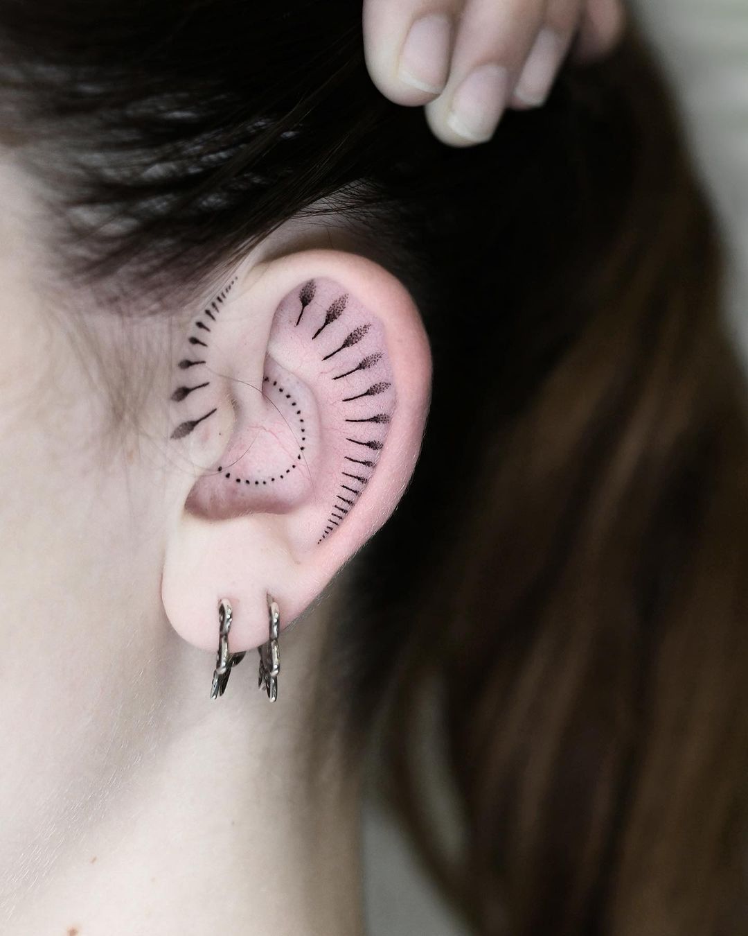 20 Ear Tattoo Ideas That are More Fun Than Wearing Earrings