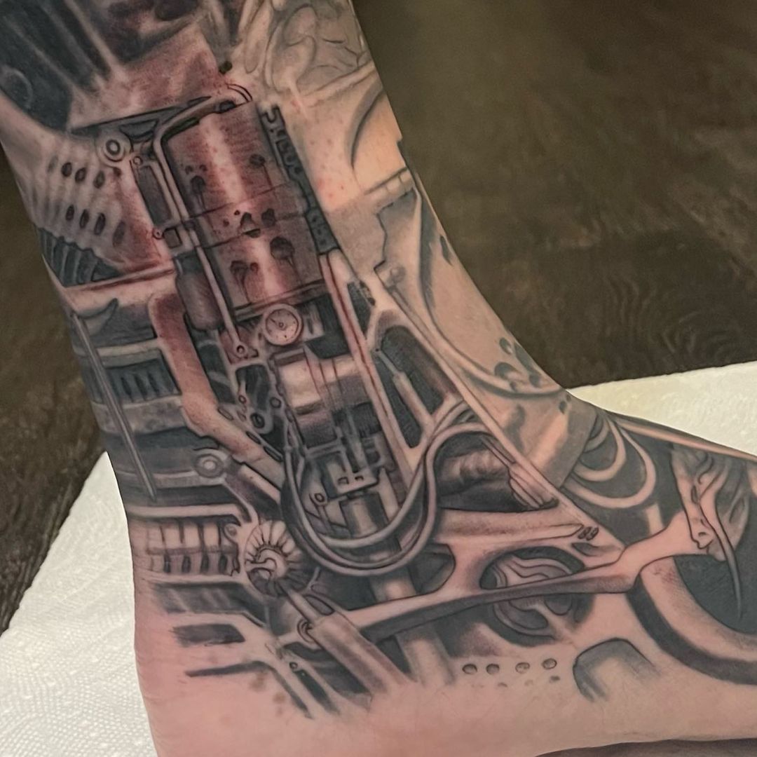 Awesome biomechanical tattoos for men
