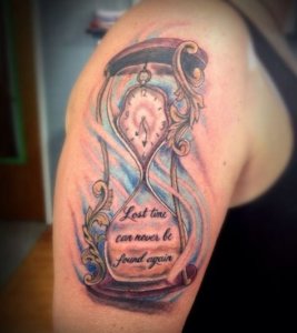 20 Mind blowing hourglass tattoos 11