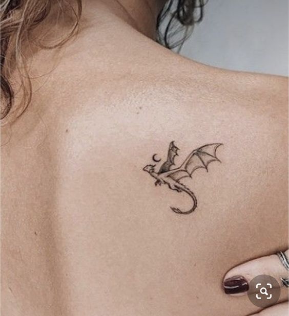 20 cute small dragon tattoos