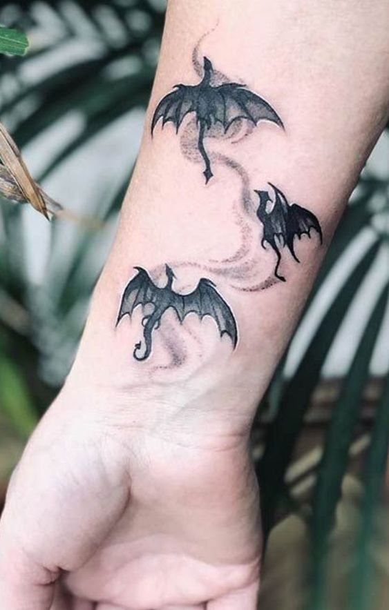 ᴛᴀᴛᴛᴏᴏᴄᴜʟᴛᴜʀᴇᴅ on Instagram tattoocultured  Dragon tattoo for women  Tattoos Small dragon tattoos