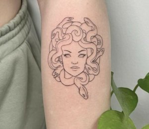 ʜ ı ʟ ᴀ ʟ ᴀ ᴠ ᴄ ı on Instagram  medusa     tattoos tattoo ink  inked inkedmag minimal minimalove tattoodesign tattoolove tattooing  tattoostudio art