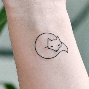 Simple fox tattoos make miracle and magic to your self confidence 1