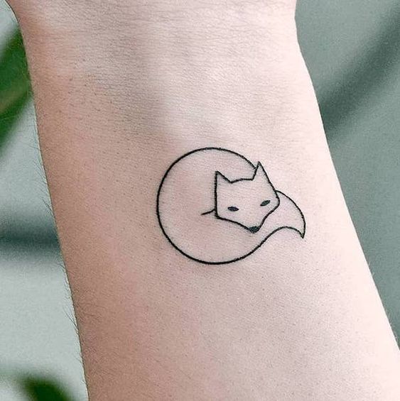 geometric fox tattoo  Fox tattoo geometric Small geometric tattoo  Geometric wolf tattoo