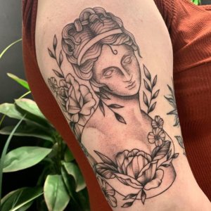 10 Mind blowing tattoos of sexual love and beauty goddess Aphrodite 3