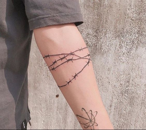 Gorgeous barbwire forearm tattoos suitable for anyone