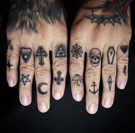 Wanna look like a gangster? Check these knuckle fingers tattoos