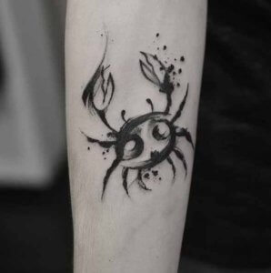 Are you fan of zodiac signs 10 Examples of Cancer tattoo 2