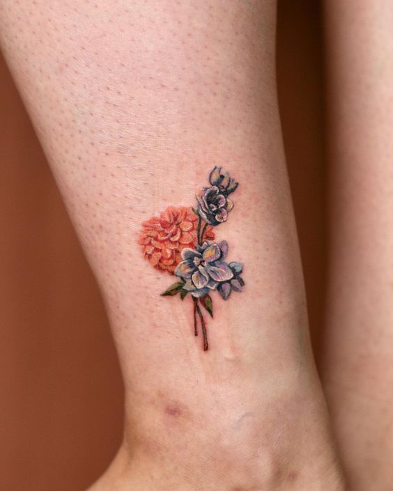 Image result for minimalist dahlia tattoo  Dahlia tattoo Flower tattoo  designs Dahlia flower tattoos