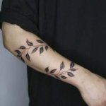 15 delicate leaf tattoo designs for forearm