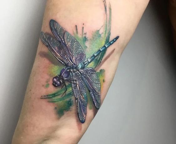 Meaning of dragonfly tattoos: Symbolism and interpretations