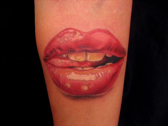 10 Realistic Lips Tattoo Ideas: Luscious Lips