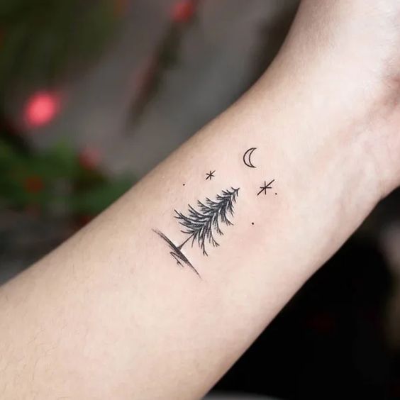 10 Small Pine Tree Tattoos: Inked Nature’s Majesty