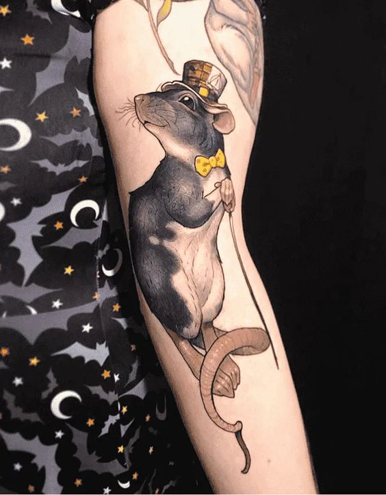 Stunning rat hand tattoo design emphasizing the cultural and symbolic significance of the rat.
